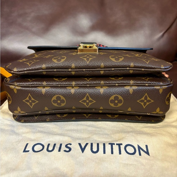 Louis Vuitton Metis Braided Pochette Monogram canvas Top Handle Handbag Brown - Picture 6 of 16